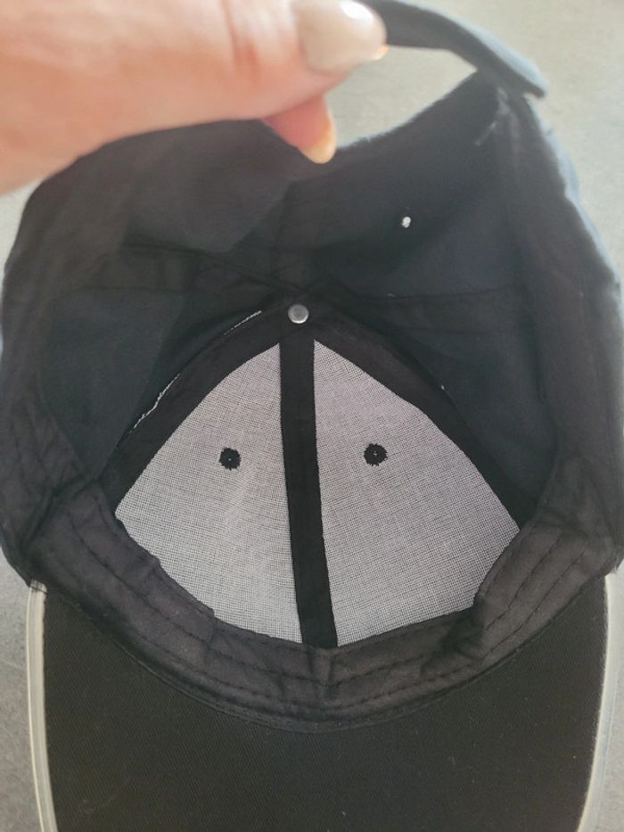 Casquette noire - photo numéro 3