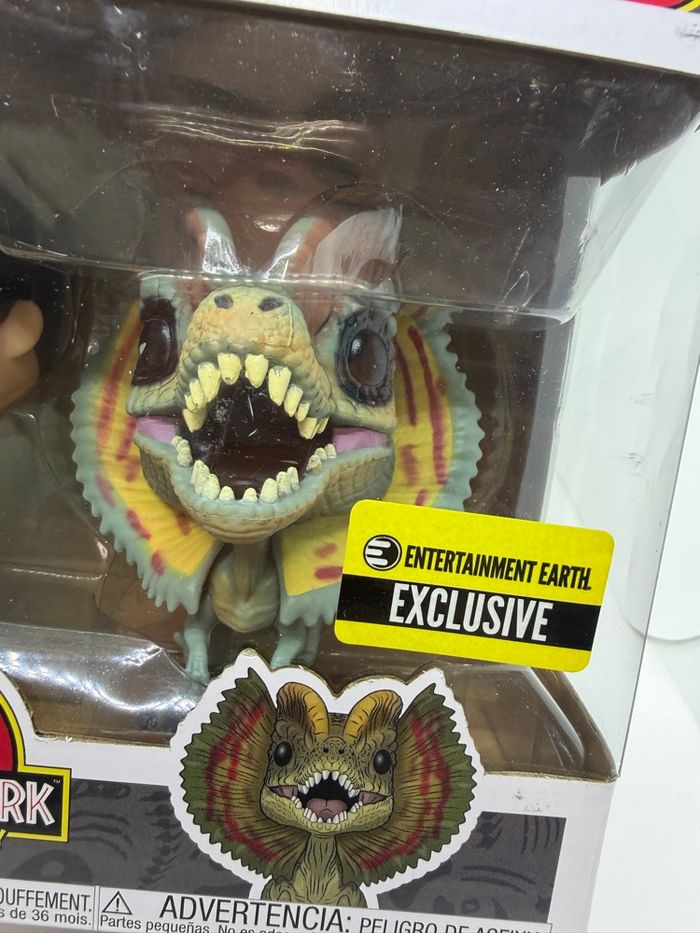 Funko Pop Jurassic Park Dennis Nedry & Dilophosaurus 2 Pack EE 🇺🇸 - photo numéro 3