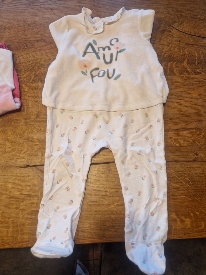 Lot pyjama 23 mois - photo numéro 2