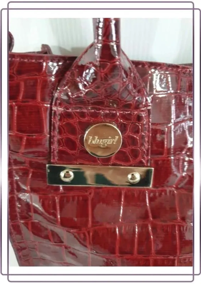 Sac à main et bandoulière bordeaux blugirl, bon état mais quelques petites tâches à l'intérieur - photo numéro 5