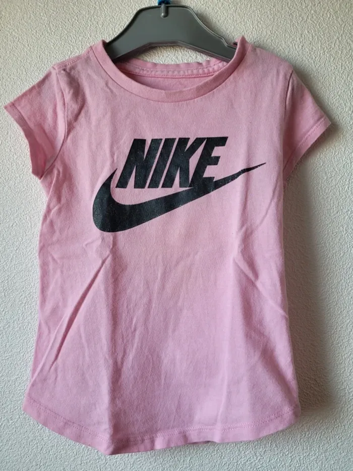 T shirt rose Nike 2.3 ans 92/98cm