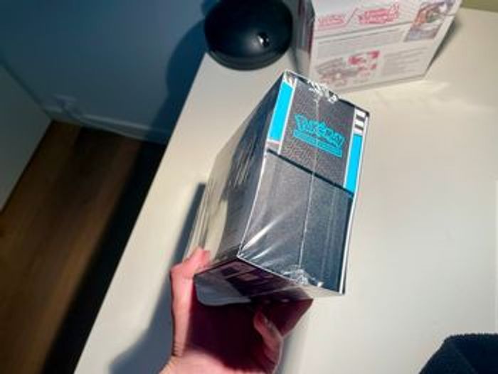 Duo ETB Pokémon Foudre Noire & Flamme Blanche – Neufs, Scellés, EV10.5 - photo numéro 4