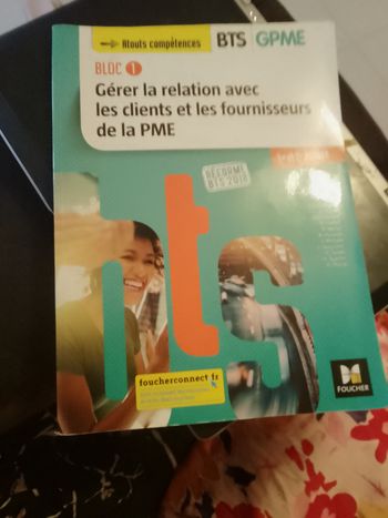 Livre pour les étudiants de BTS
