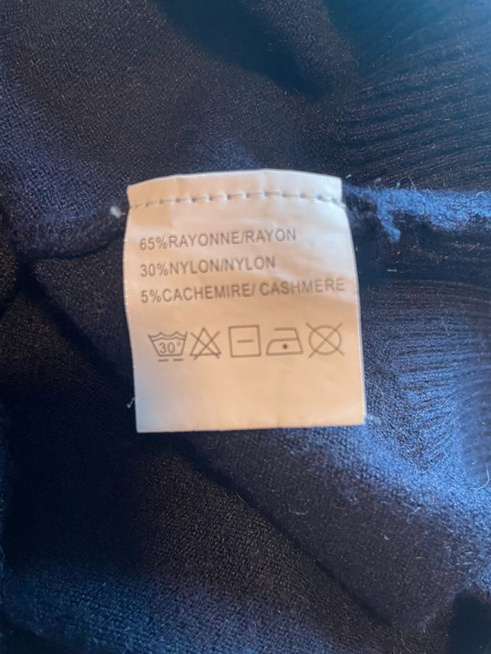 Pull col V marine - photo numéro 4