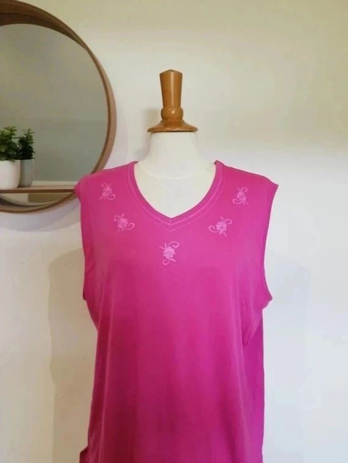 Tee-shirt sans manches rose
