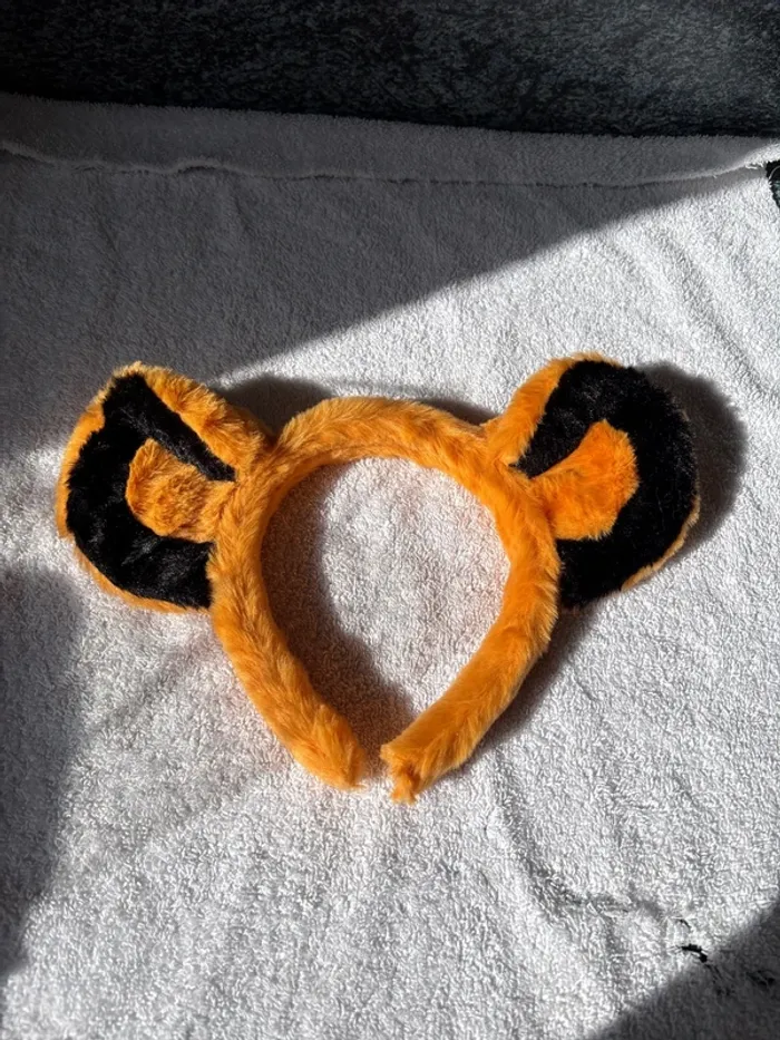 Ears le roi lion King