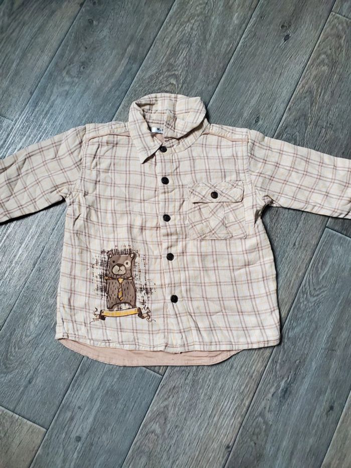 Chemise épaisse taille 18 mois parfait état