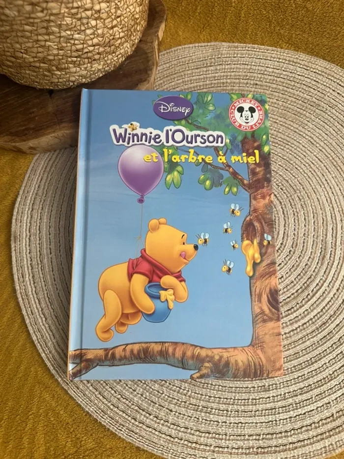 Livre Winnie l’ourson et l’arbre à miel