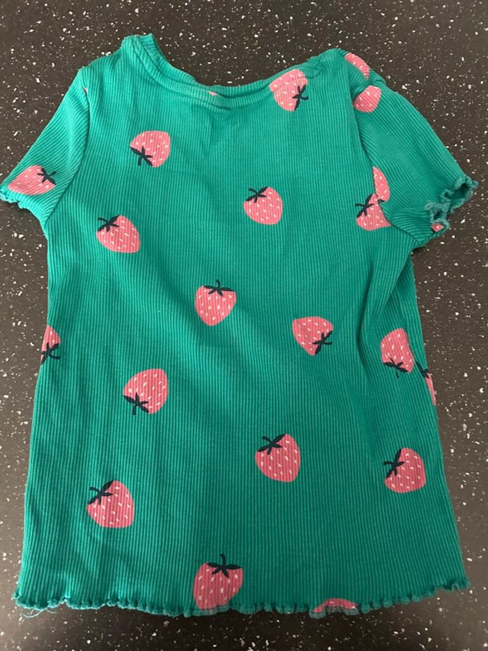 Maillot vert motif 🍓 6 ans - photo numéro 3