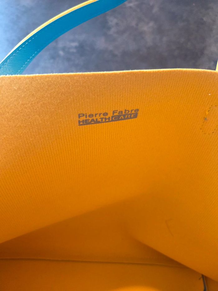 Sac à main turquoise

Pierre fabre - photo numéro 3