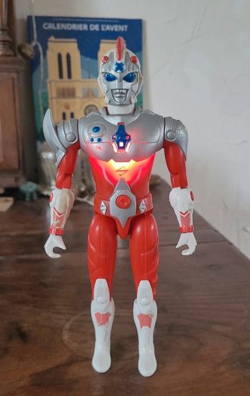 Vends figurine ultraman vintage de 1995 21 cm