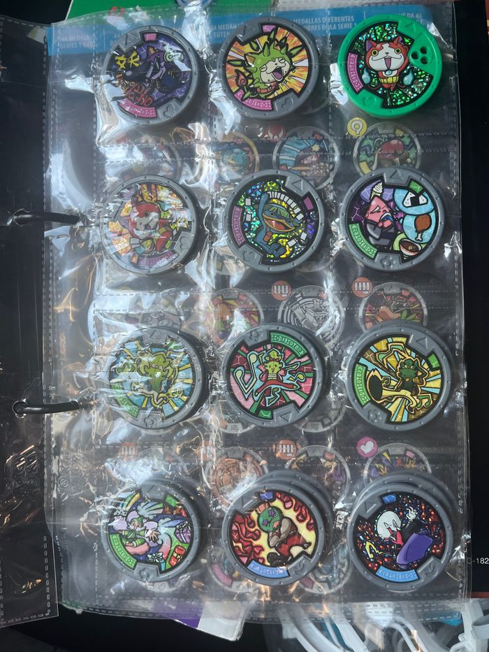 Montre yo kai Watch et médaillons - photo numéro 2