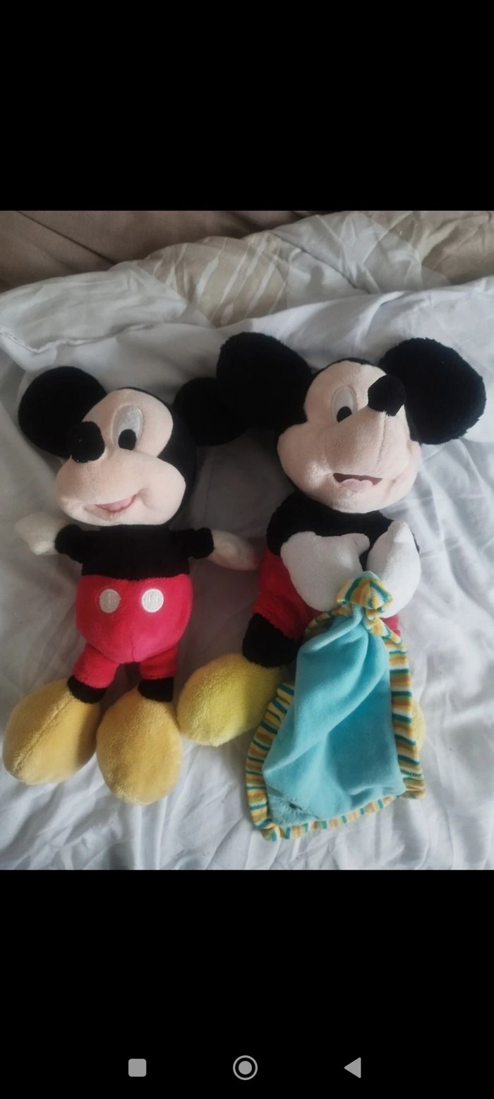 Lot de peluches Mickey