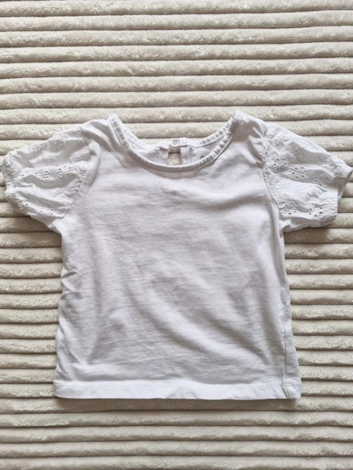 T shirt 9-12m