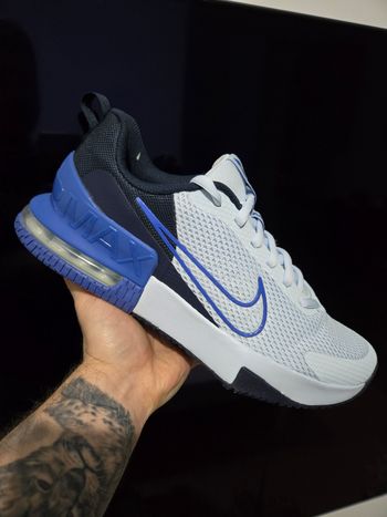 Nike air max alpha trainer 6 - taille 44,5 - neuves authentiques- bleu ciel bleu