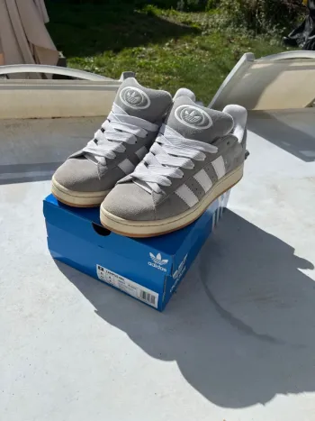 Adidas Campus 00s taille 42