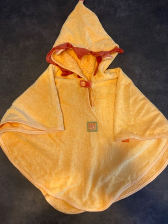 Cape de bain bébé