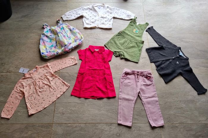 Lot neuf Taille 18 mois