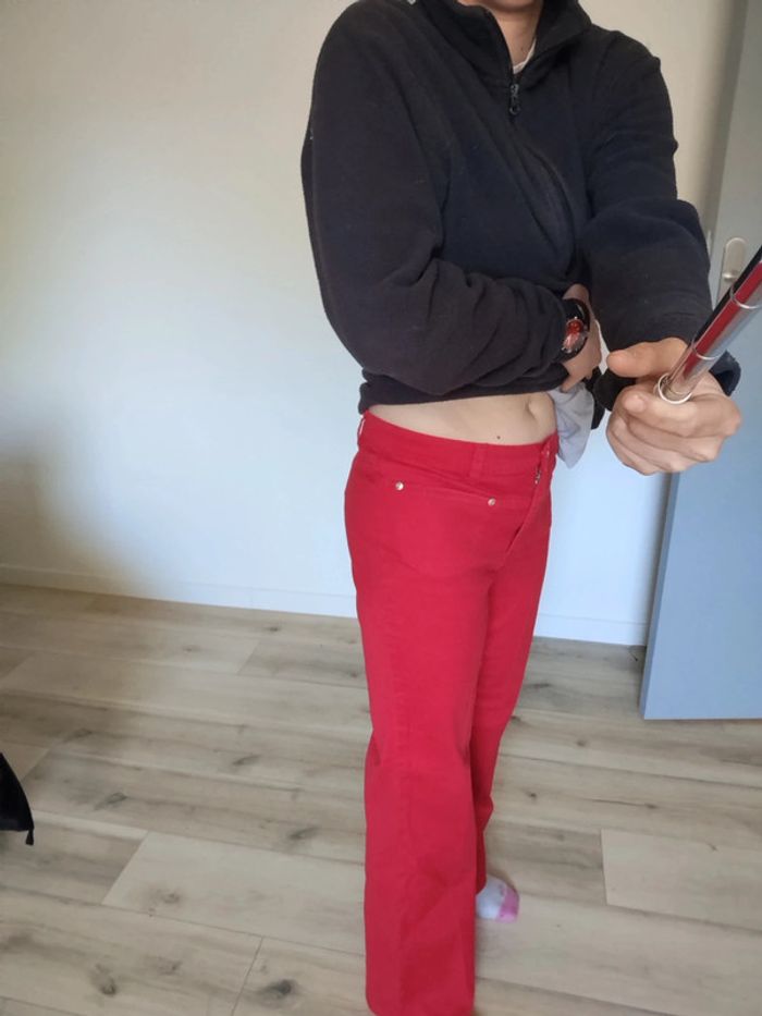 Pantalons rouge - photo numéro 2