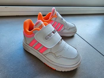 Baskets Adidas pointure 22