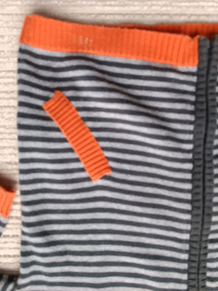 Gilet à capuche  T 18 mois - photo numéro 2