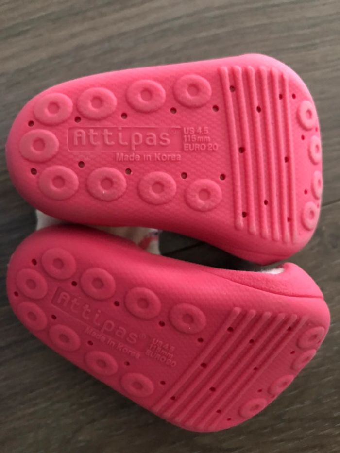 Chaussons Attipas pointure 20 - photo numéro 2