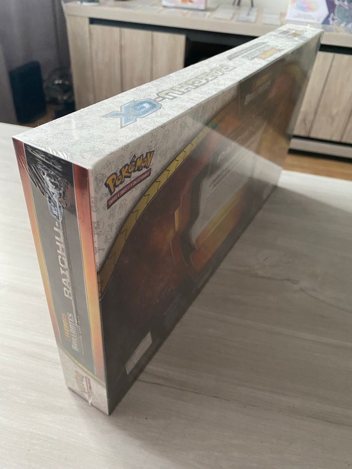 Coffret Pokémon Raichu GX - photo numéro 4
