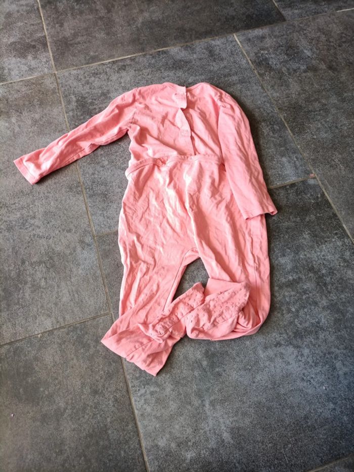 Pyjama une pièce - photo numéro 4