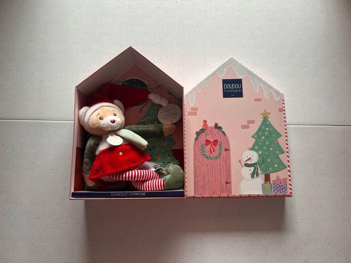 Doudou Farceur & sa maisonnette - Cannelle Lutin Farceur 27 cm Neuf étiquetée dans sa boîte d’origine Doudou et compagnie               #bebefille6mois_candysand    #bebegarcon #naissance #naissancegarcon #nourrisson #maternité #sacfemme #grossesse #e
