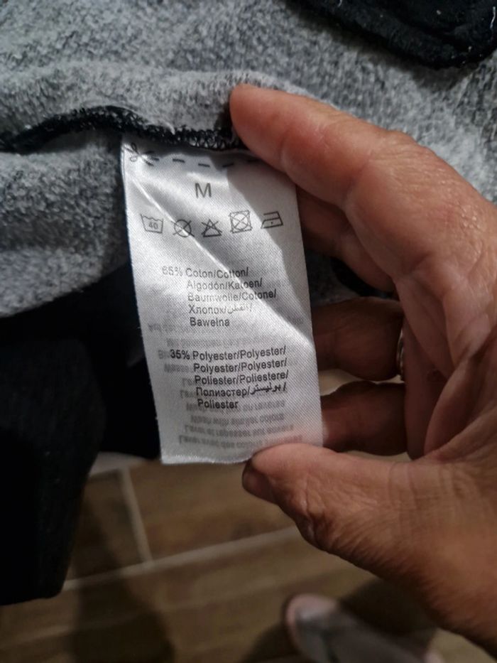 Gilet zippé 🩶 - photo numéro 16