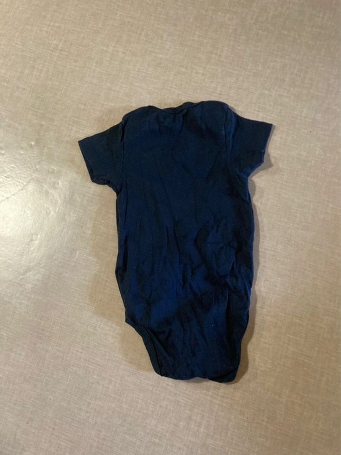 👶 Body bébé bleu marine manches courtes Kiabi - Taille 9M - photo numéro 4