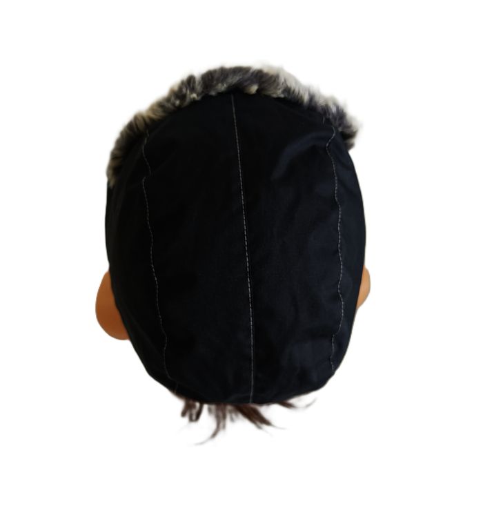 Bonnet cache oreilles. Chapka noir et beige. Fausse fourrure. Quechua. Taille S / M. 55 - 58 cm - photo numéro 6