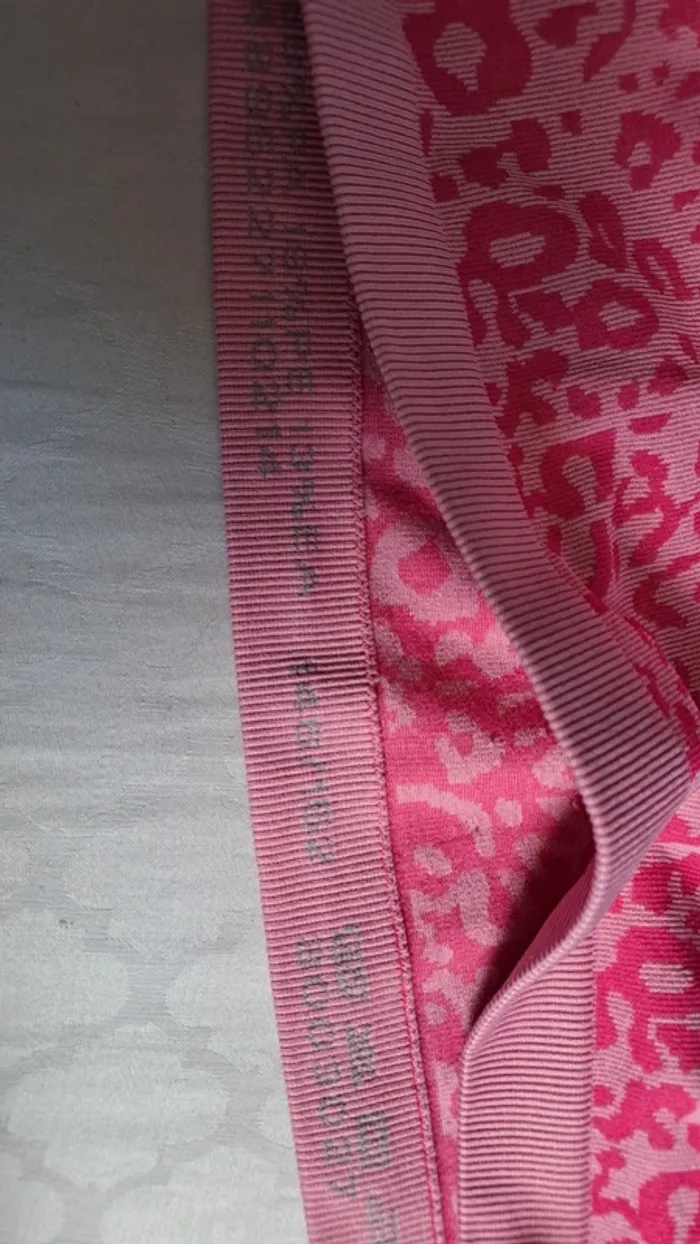 Brassière léopard rose taille 146 152cm - photo numéro 3