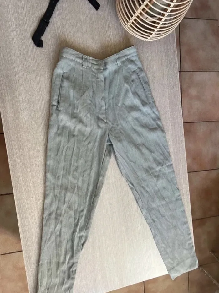 Pantalon ajusté Caroll en laine vierge