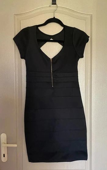Robe noir taille M / L