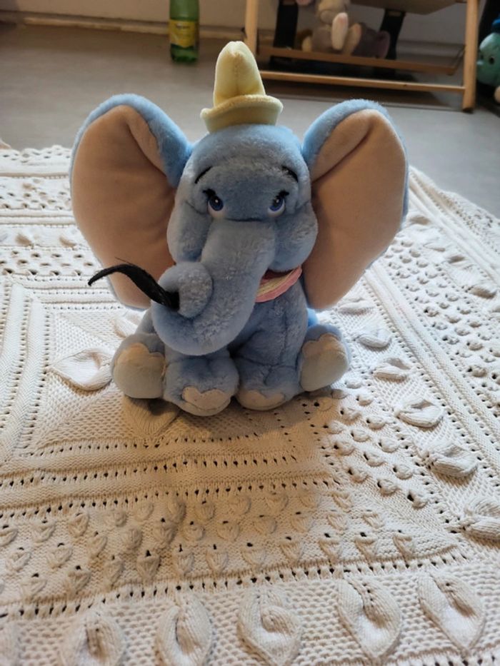 Petite peluche dumbo