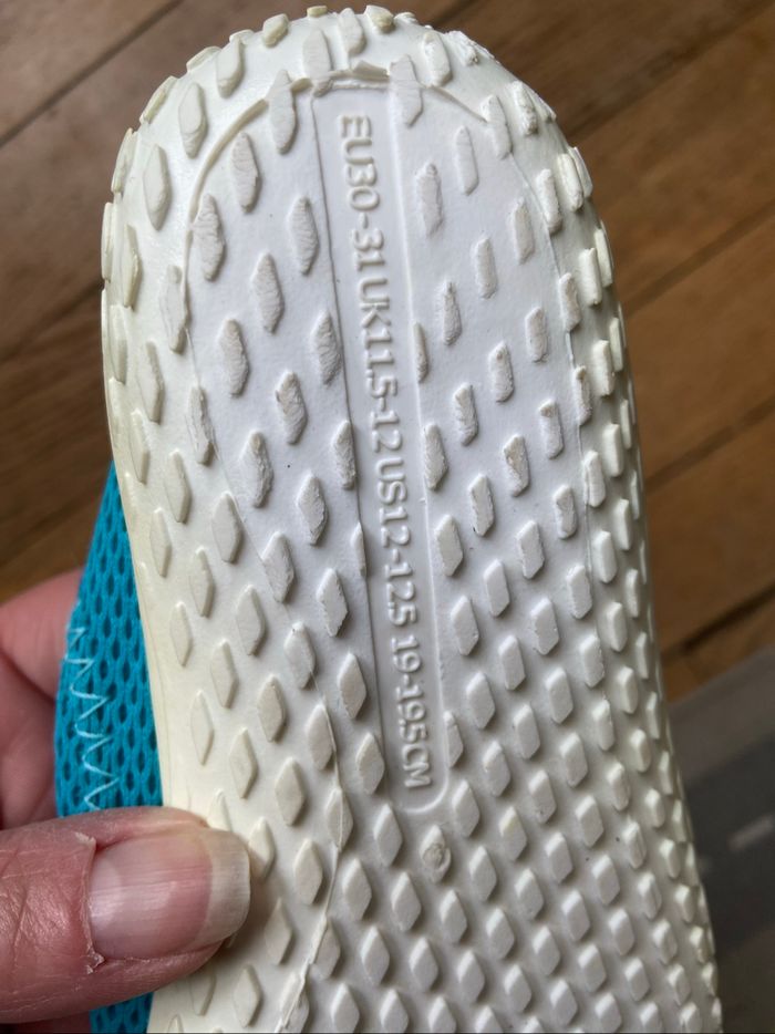 Chaussures pour piscine P30-31 Décathlon - photo numéro 2