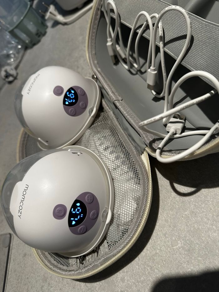 Momcozy M5 Tire-Lait Electrique Mains Libres Portable, de la Bouche de Bébé Bride à Double Étanchéité, 3 Modes & 9 Niveaux Réglables - photo numéro 3