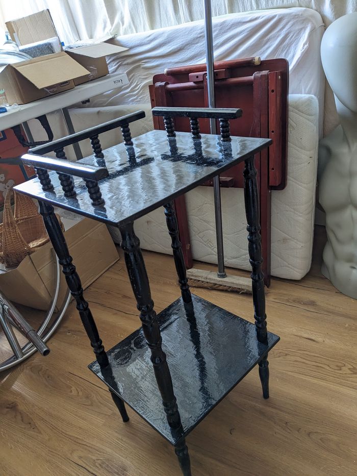 Guéridon noir vernis - photo numéro 2