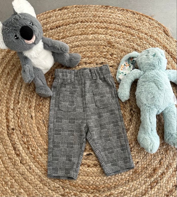 Pantalon à carreaux gris Kiabi taille 3 mois - photo numéro 5