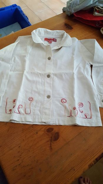 Chemise avec broderie