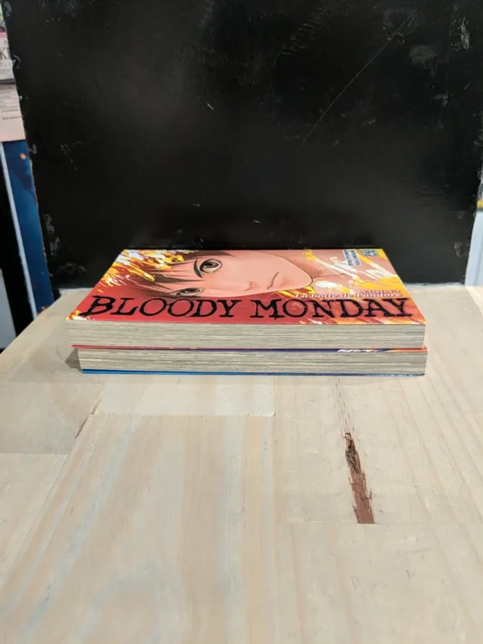 Lot Bloody Monday - Tome 1 et 2 - photo numéro 3