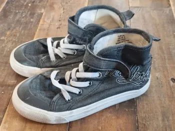 Basket taille 28