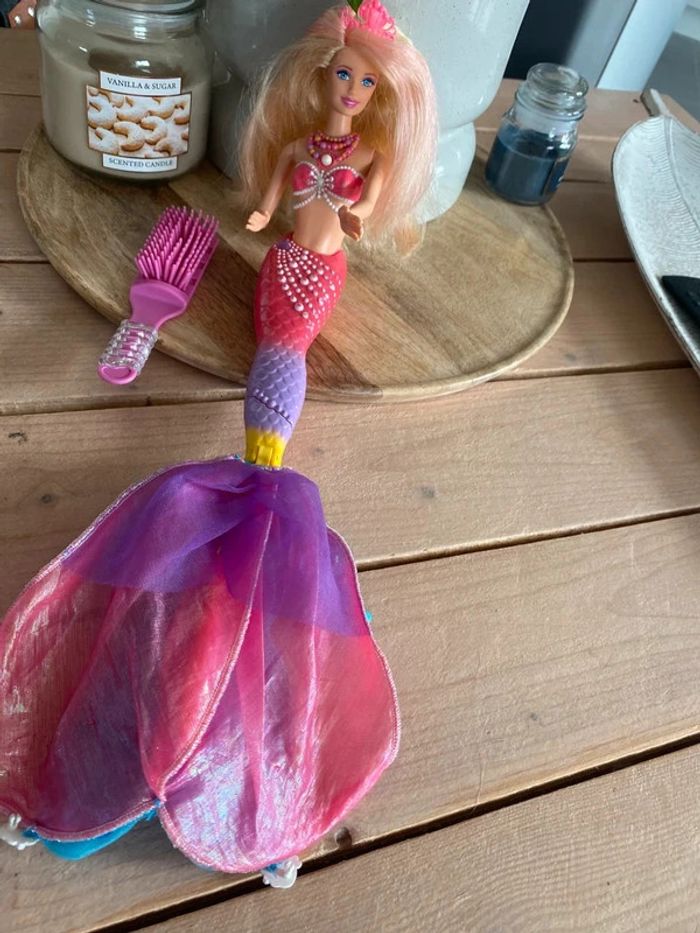 Barbie Sirène magique Mattel - photo numéro 3