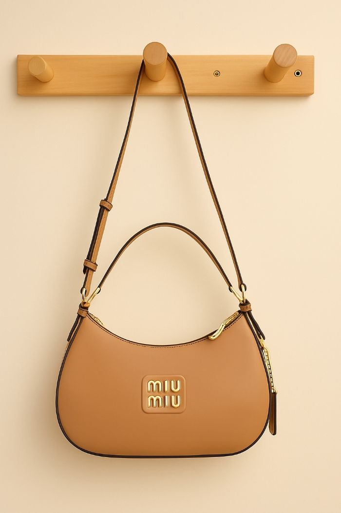 Sac miumiu beige - photo numéro 3