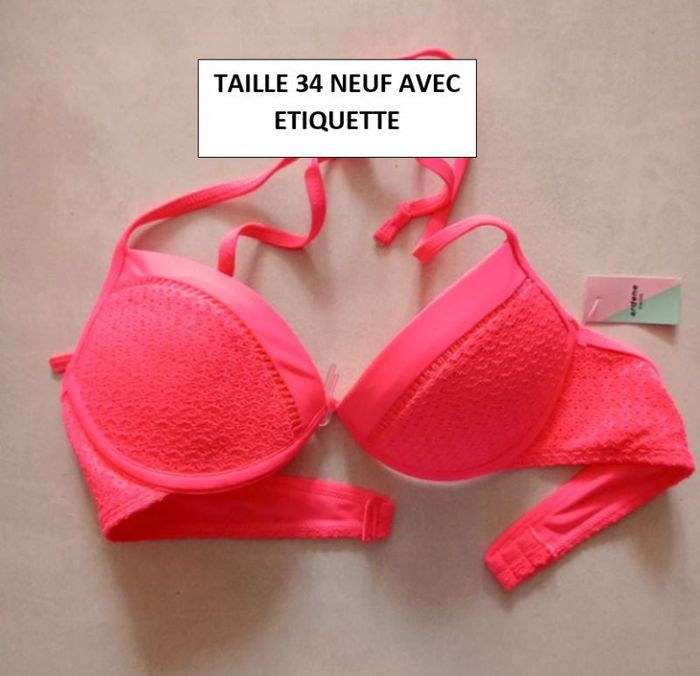 haut de maillot de bain 2 pièces taille XS neuf avec étiquette armature rose fluo