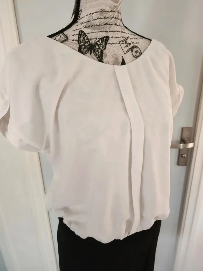 Sublime Robe noire et Blanche Grain de Malice et de taille 40 - photo numéro 2