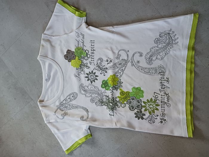 T shirt imprimé blanc et vert anis taille 38-40 Blanche porte Neuf - photo numéro 2