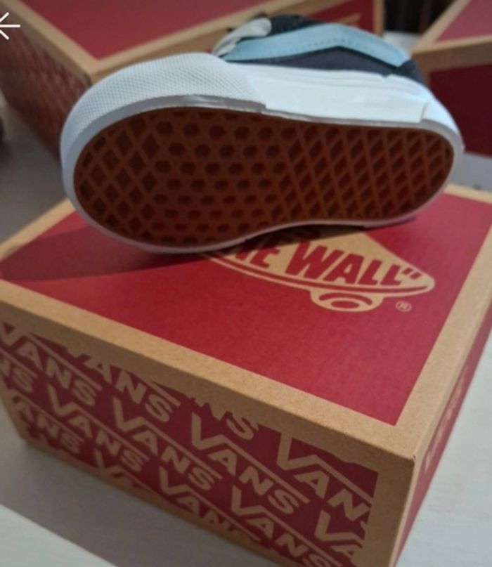 Van’s bleu 19 - photo numéro 5