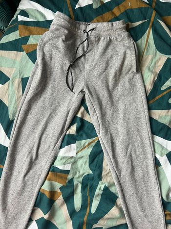 Jogging gris bershka taille s